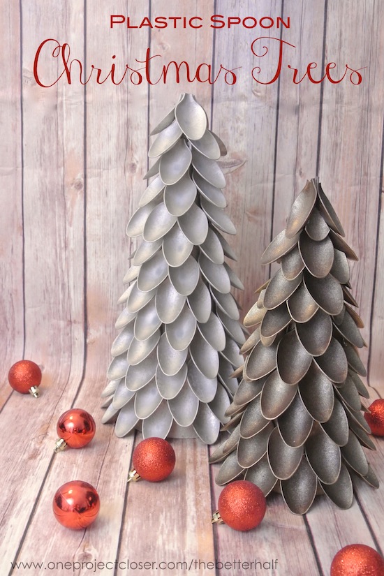 DIY Plastic Spoon Christmas Tree